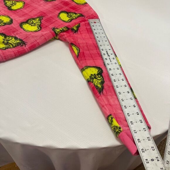 The Grinch Fleece Pink Green Velour Sweater Pullover Size Medium New - Picture 4 of 8